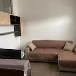 דירה Sur Nus